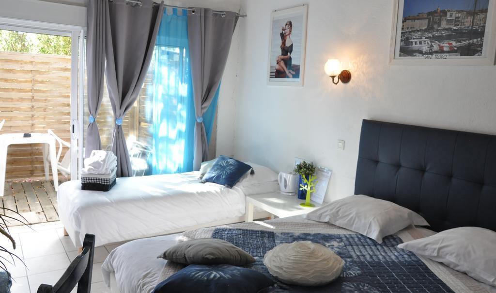 Hotel Les Mimosas Bormes-les-Mimosas Bilik gambar